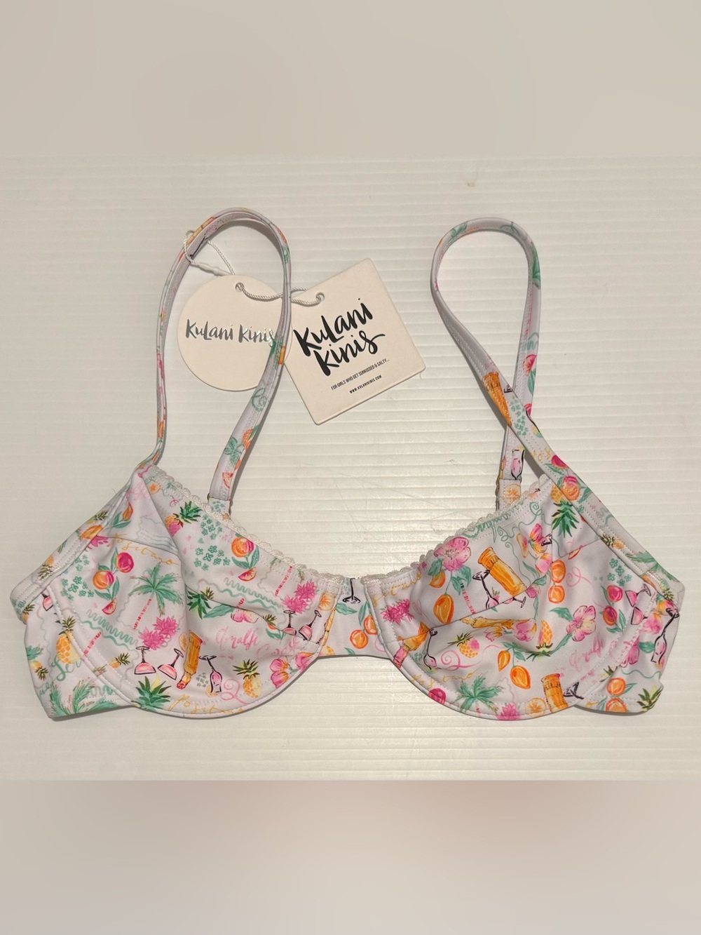 NWT Kulani Kinis Bikini Swimwear Underwire Top. Tropical Floral Cocktails Small